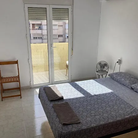 Beachside With Air-conditioning Homestay *