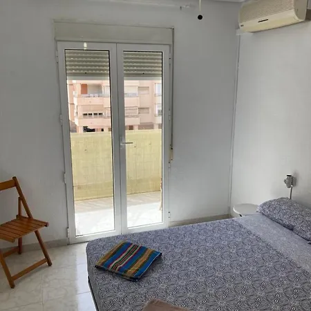 Homestay Beachside With Air-conditioning Alicante